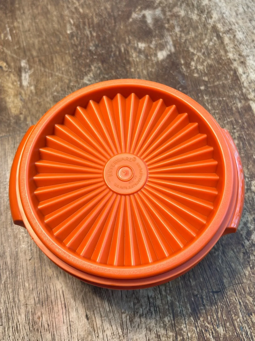 Vintage Tupperware 1323-17 Orange Soup Bowl w/ Burp Seal Lid Made in USA